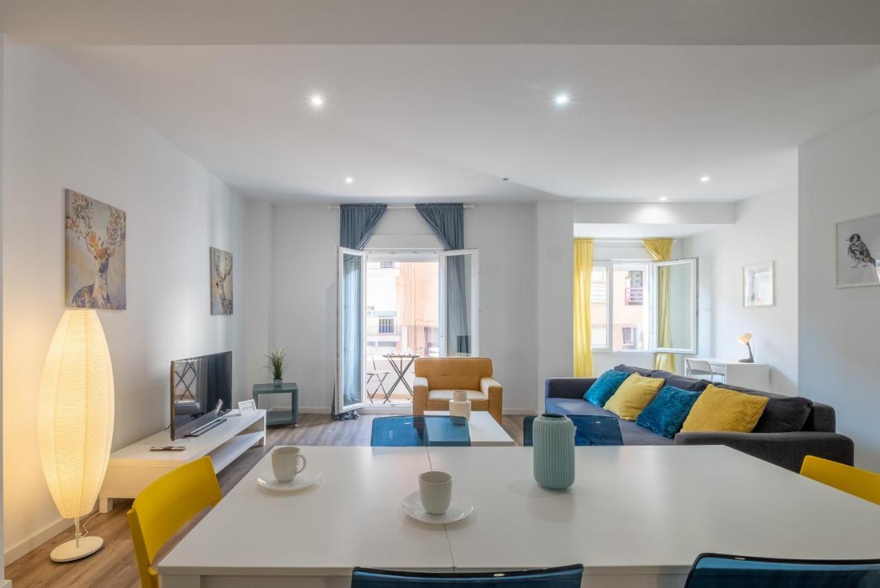 Modern, Stylish With Balcony Appartement Valencia