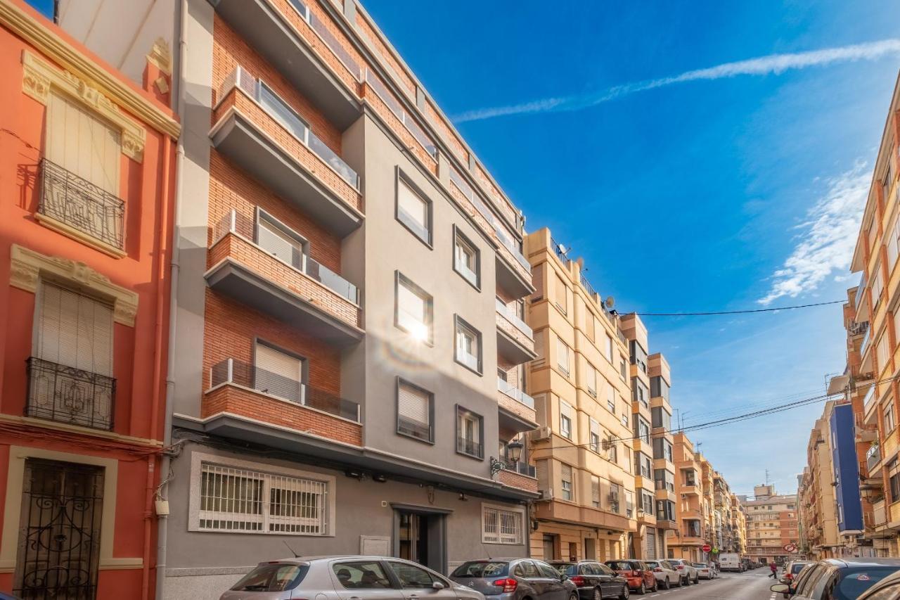 Modern, Stylish With Balcony * Valência